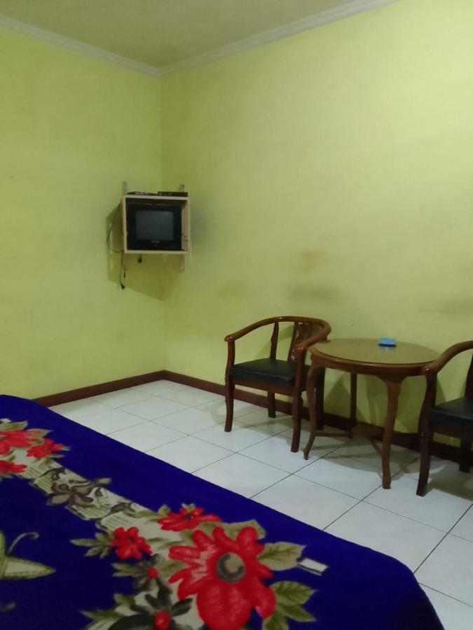 Oyo 93146 Lamin Indah Hotel Puncak Luaran gambar